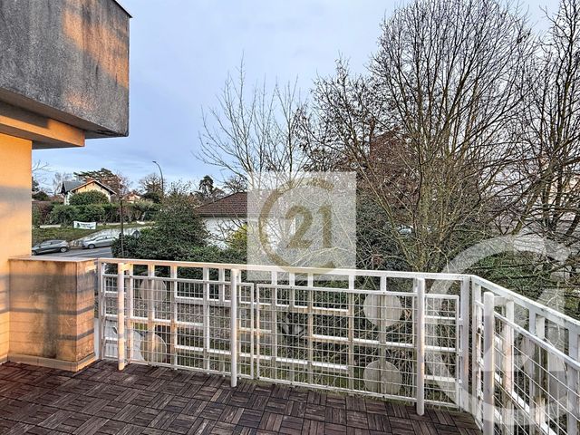 Appartement F3 &agrave; louer - 3 pi&egrave;ces - 76,97 m2 - La Celle St Cloud - 78 - ILE-DE-FRANCE