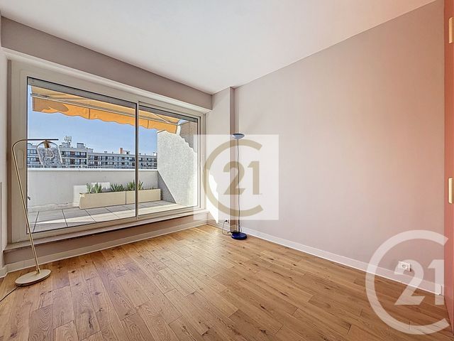 Appartement F5 &agrave; louer - 5 pi&egrave;ces - 130 m2 - St Cloud - 92 - ILE-DE-FRANCE