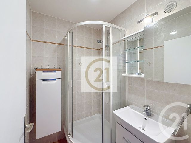 Appartement F5 &agrave; louer - 5 pi&egrave;ces - 98,47 m2 - Garches - 92 - ILE-DE-FRANCE