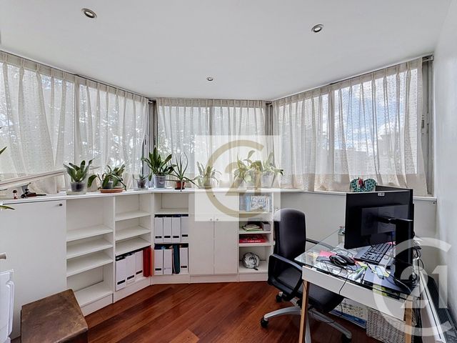 Appartement F4 &agrave; louer - 4 pi&egrave;ces - 92 m2 - St Cloud - 92 - ILE-DE-FRANCE