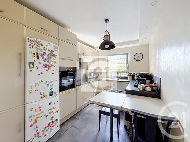 Appartement F4 &agrave; louer - 4 pi&egrave;ces - 92 m2 - St Cloud - 92 - ILE-DE-FRANCE