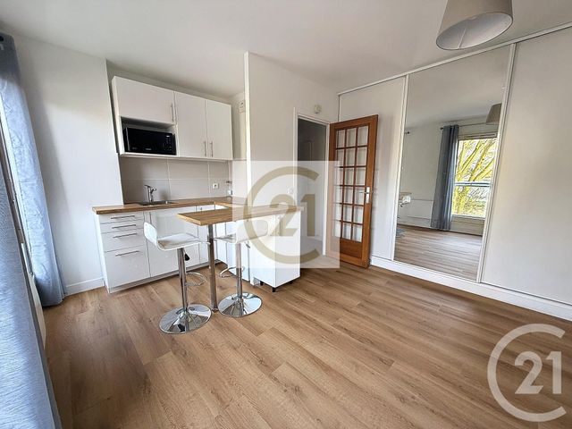 Appartement F1 &agrave; louer - 1 pi&egrave;ce - 24,36 m2 - St Cloud - 92 - ILE-DE-FRANCE