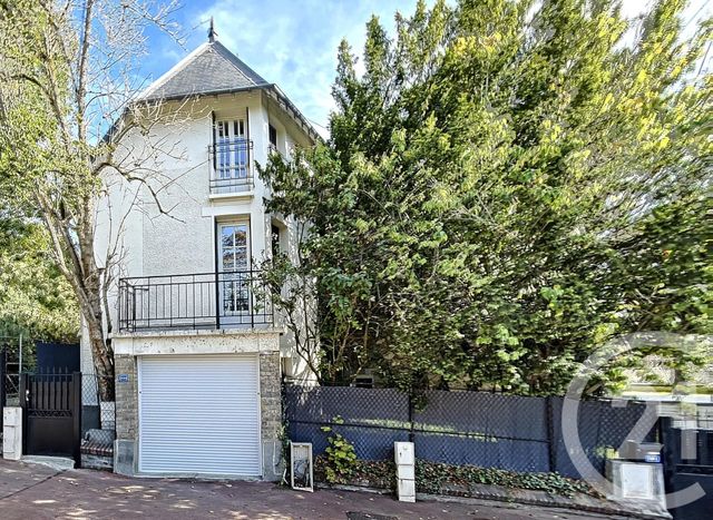 Maison &agrave; louer - 2 pi&egrave;ces - 25,77 m2 - St Cloud - 92 - ILE-DE-FRANCE