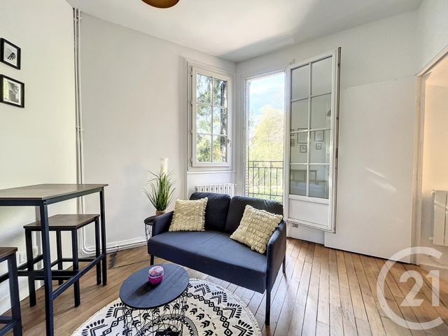 Maison &agrave; louer - 2 pi&egrave;ces - 25,77 m2 - St Cloud - 92 - ILE-DE-FRANCE