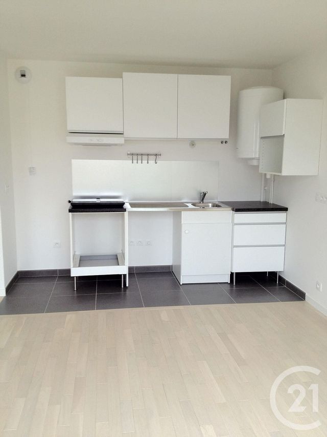 Appartement F1 &agrave; louer - 1 pi&egrave;ce - 31,90 m2 - St Cloud - 92 - ILE-DE-FRANCE