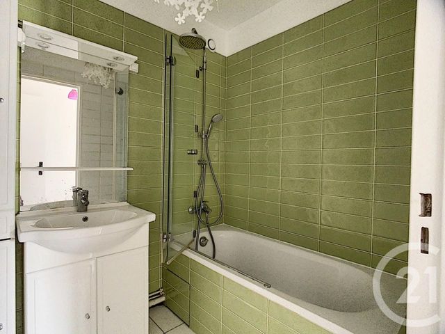 Appartement F2 &agrave; louer - 2 pi&egrave;ces - 52,12 m2 - Ville D Avray - 92 - ILE-DE-FRANCE