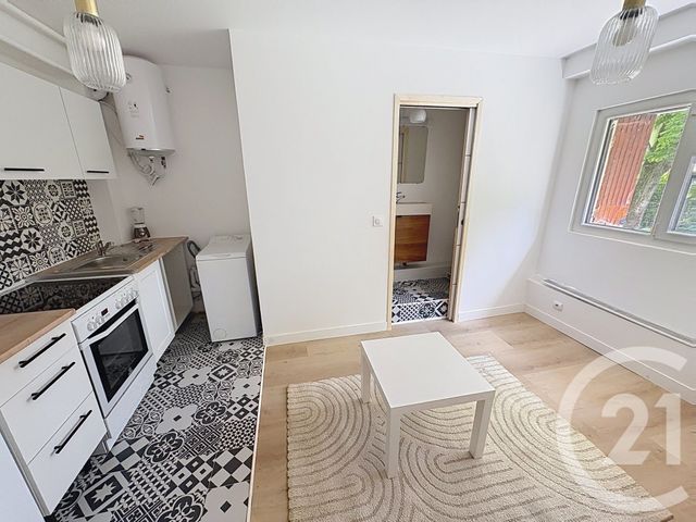 Appartement Chambre &agrave; louer - 1 pi&egrave;ce - 14,49 m2 - St Cloud - 92 - ILE-DE-FRANCE