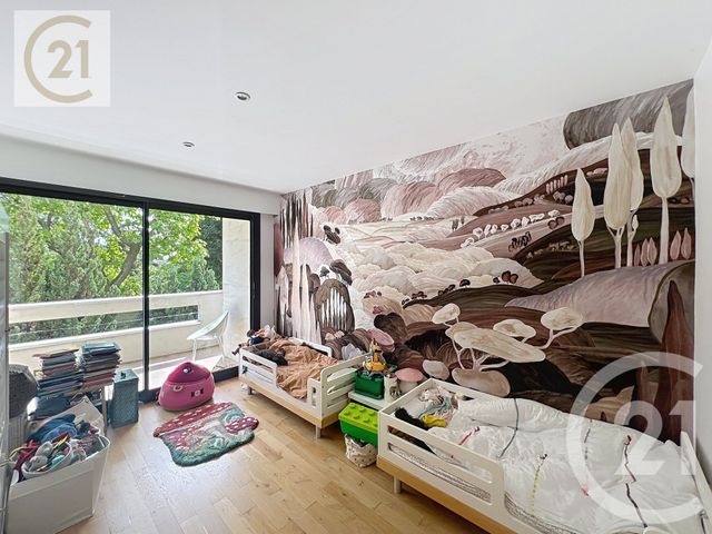 Appartement F5 &agrave; vendre - 5 pi&egrave;ces - 101,03 m2 - St Cloud - 92 - ILE-DE-FRANCE