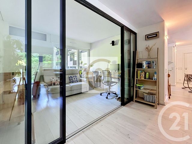 Appartement F5 &agrave; louer - 5 pi&egrave;ces - 95,53 m2 - St Cloud - 92 - ILE-DE-FRANCE