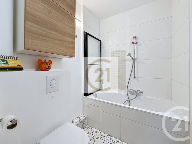 Appartement F5 &agrave; louer - 5 pi&egrave;ces - 95,53 m2 - St Cloud - 92 - ILE-DE-FRANCE