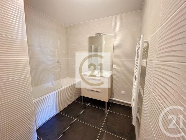 Appartement F3 &agrave; louer - 3 pi&egrave;ces - 72,90 m2 - Garches - 92 - ILE-DE-FRANCE
