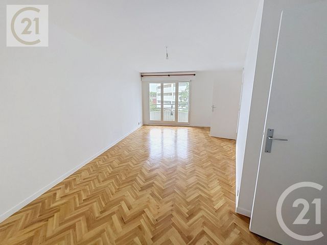 Appartement F1 à louer ST CLOUD