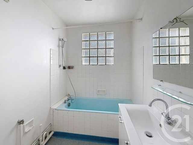 Appartement F3 &agrave; louer - 3 pi&egrave;ces - 66,44 m2 - Ville D Avray - 92 - ILE-DE-FRANCE
