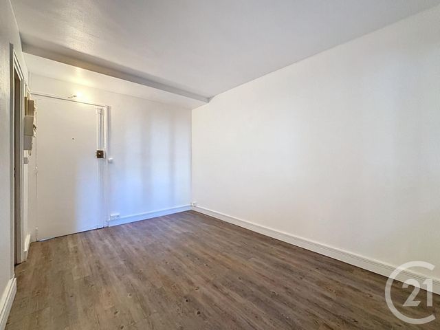 Appartement Studio &agrave; louer - 1 pi&egrave;ce - 18,50 m2 - St Cloud - 92 - ILE-DE-FRANCE
