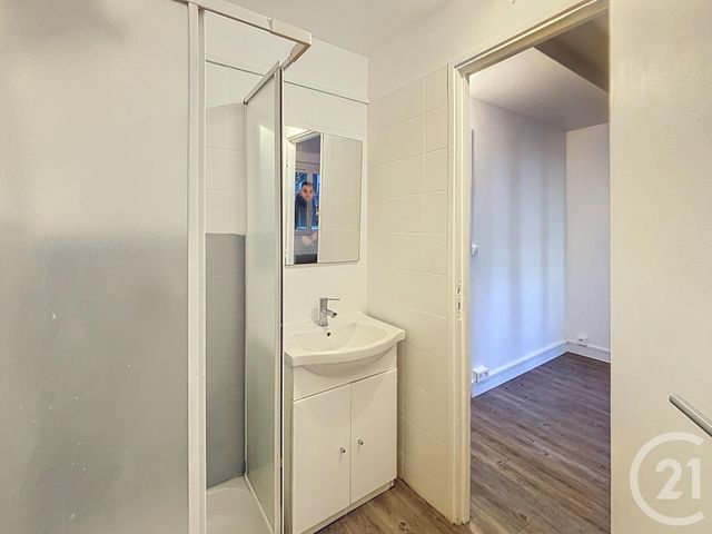 Appartement Studio &agrave; louer - 1 pi&egrave;ce - 18,50 m2 - St Cloud - 92 - ILE-DE-FRANCE