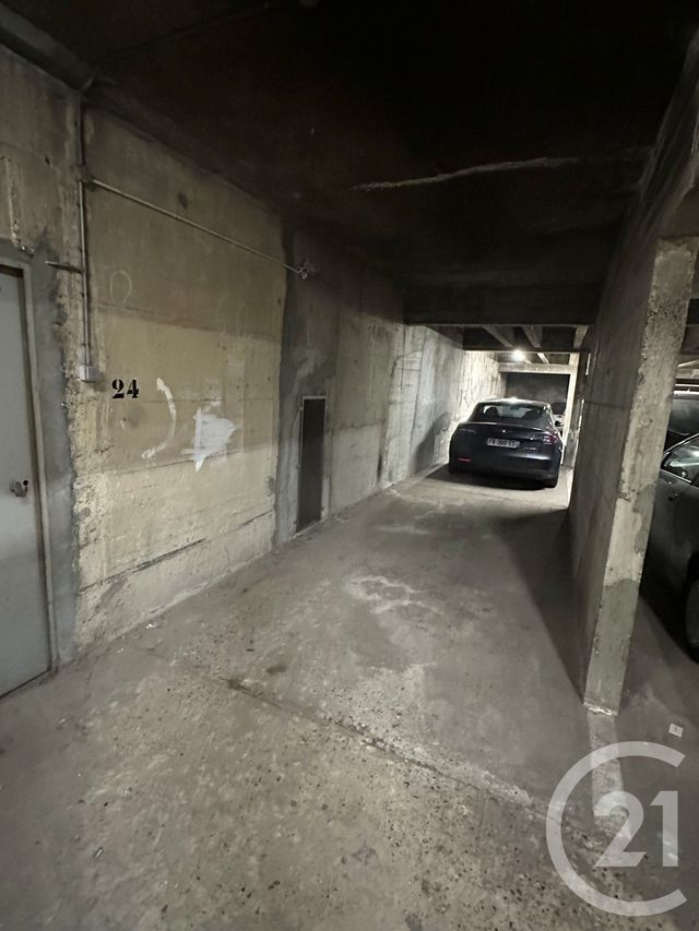 Parking &agrave; vendre - 13 m2 - St Cloud - 92 - ILE-DE-FRANCE