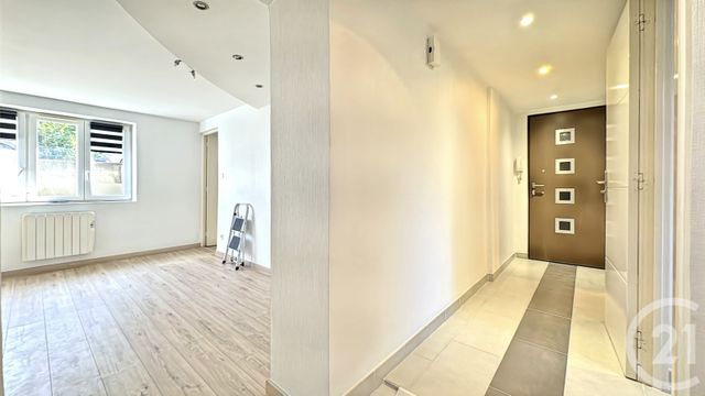 Appartement Local &agrave; vendre - 2 pi&egrave;ces - 44 m2 - Strasbourg - 67 - ALSACE