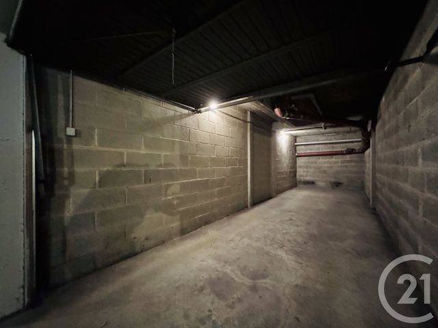 Parking &agrave; vendre - 23 m2 - Strasbourg - 67 - ALSACE