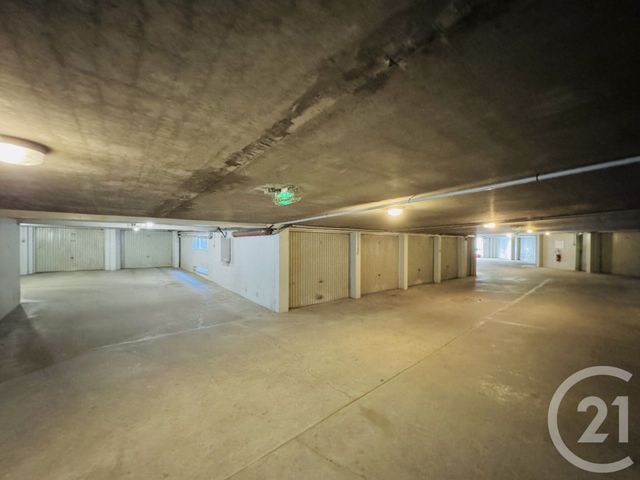 Parking &agrave; vendre - 23 m2 - Strasbourg - 67 - ALSACE