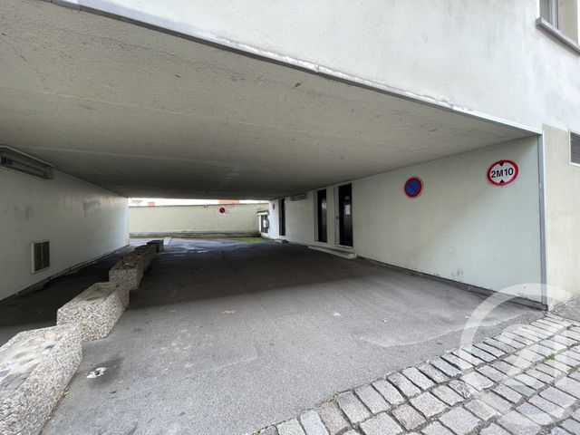 Parking &agrave; vendre - 10,25 m2 - Strasbourg - 67 - ALSACE