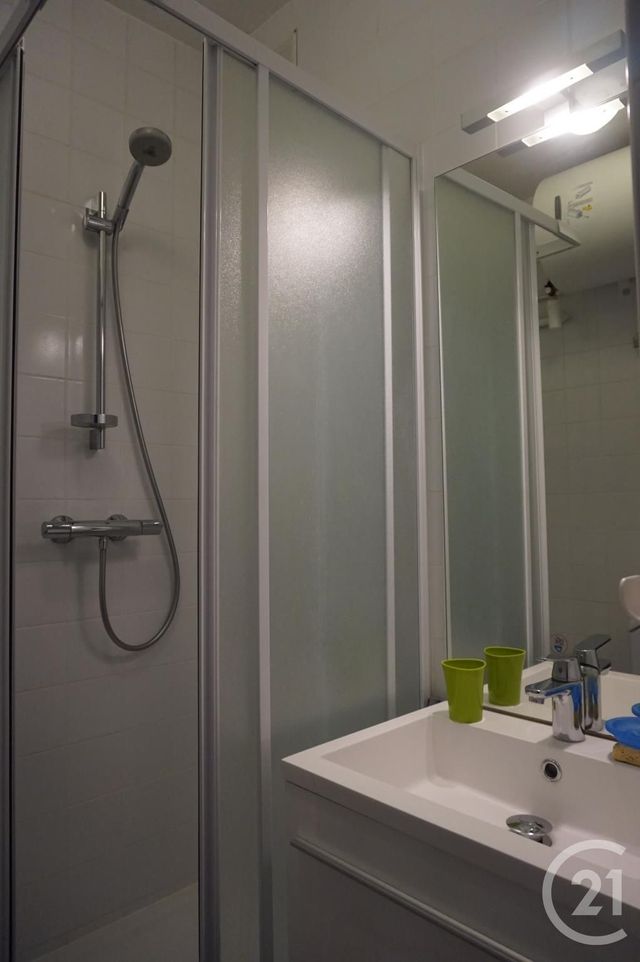 Appartement Studio &agrave; louer - 1 pi&egrave;ce - 12,60 m2 - Paris - 75015 - ILE-DE-FRANCE