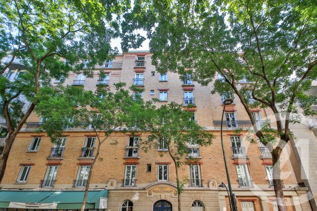 Appartement F2 à vendre - 2 pièces - 46,60 m2 - Paris - 75015 - ILE-DE-FRANCE