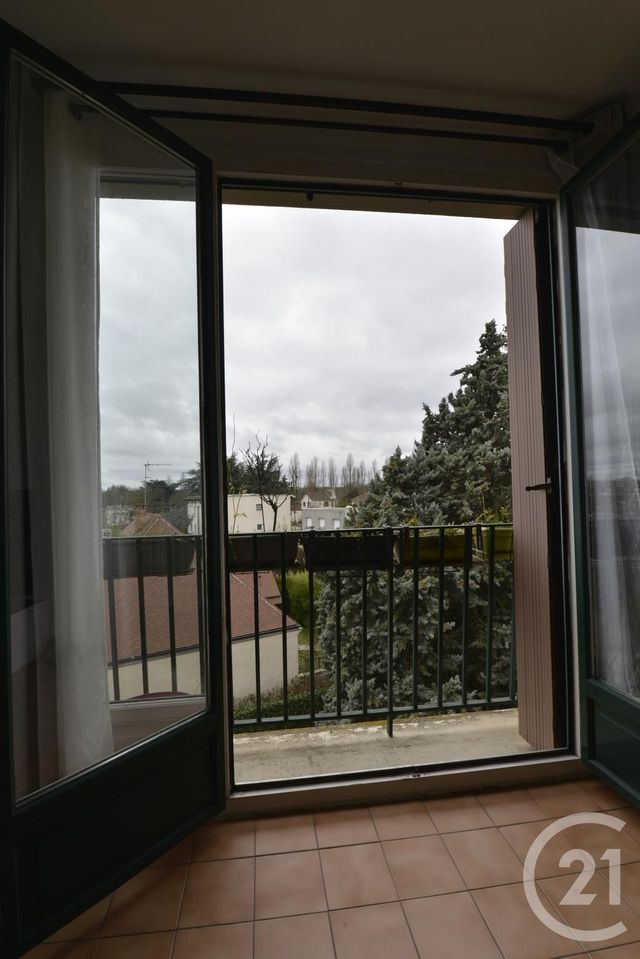 Appartement &agrave; louer - 4 pi&egrave;ces - 68,55 m2 - 92 - ILE-DE-FRANCE