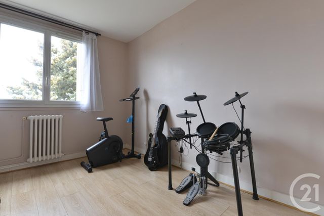 Appartement &agrave; louer - 4 pi&egrave;ces - 68,55 m2 - 92 - ILE-DE-FRANCE