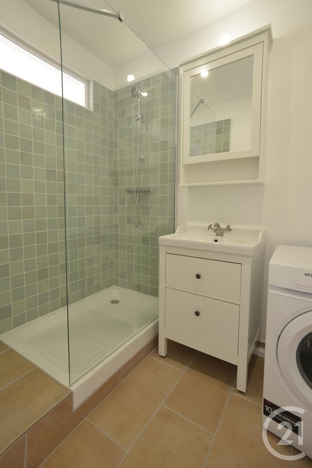 Appartement F3 &agrave; louer - 3 pi&egrave;ces - 75,02 m2 - Paris - 75015 - ILE-DE-FRANCE