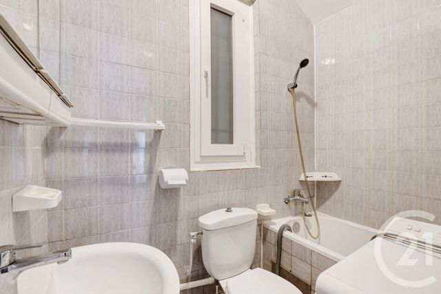 Appartement F2 &agrave; vendre - 2 pi&egrave;ces - 40 m2 - Paris - 75010 - ILE-DE-FRANCE