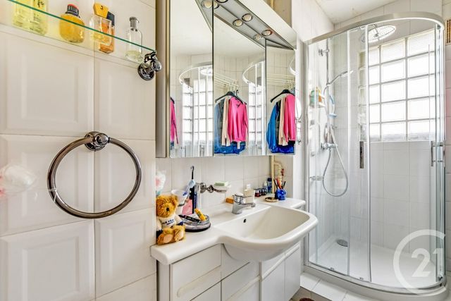 Appartement F2 &agrave; vendre - 3 pi&egrave;ces - 62,20 m2 - Paris - 75015 - ILE-DE-FRANCE