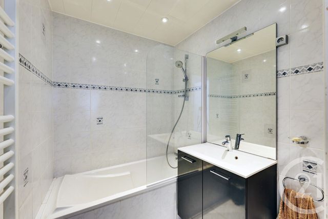 Appartement F2 &agrave; vendre - 2 pi&egrave;ces - 46,07 m2 - Paris - 75015 - ILE-DE-FRANCE