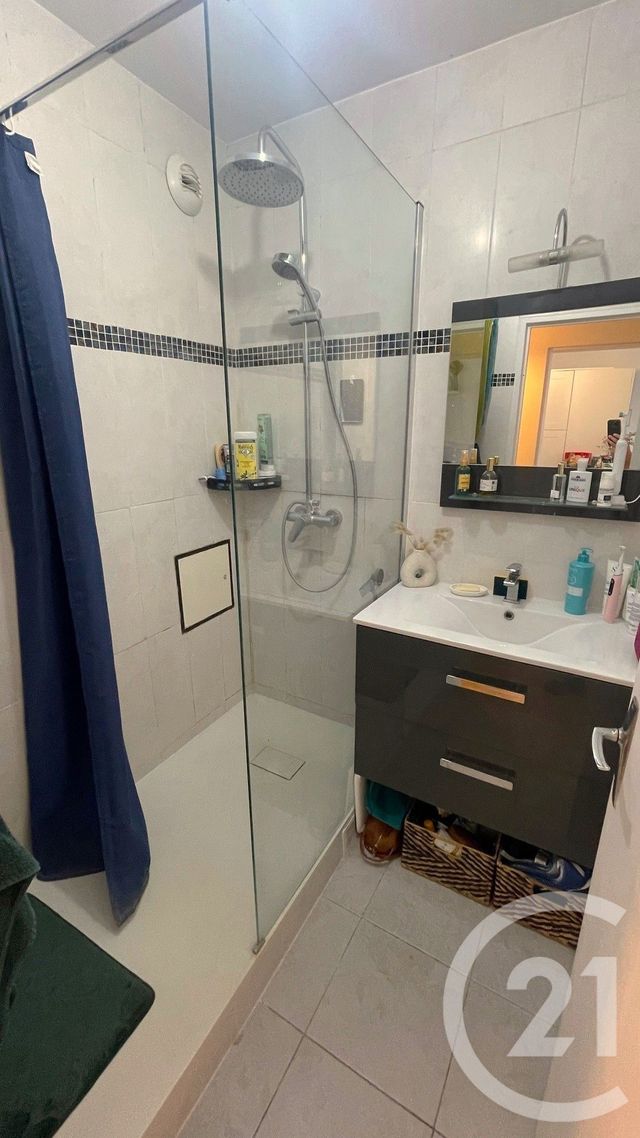 Appartement F2 &agrave; louer - 2 pi&egrave;ces - 41,93 m2 - Paris - 75015 - ILE-DE-FRANCE