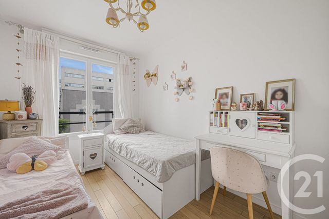 Appartement F3 &agrave; vendre - 3 pi&egrave;ces - 64,75 m2 - Suresnes - 92 - ILE-DE-FRANCE
