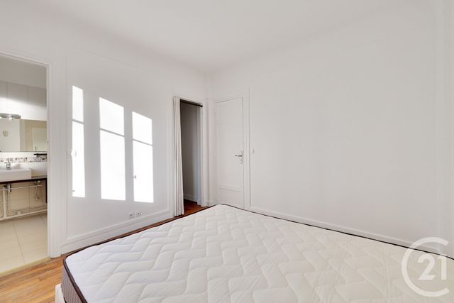 Appartement F3 &agrave; louer - 3 pi&egrave;ces - 66,06 m2 - Paris - 75015 - ILE-DE-FRANCE