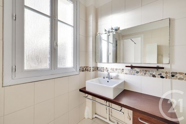 Appartement F3 &agrave; louer - 3 pi&egrave;ces - 66,06 m2 - Paris - 75015 - ILE-DE-FRANCE