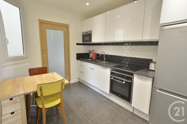 Appartement &agrave; louer - 2 pi&egrave;ces - 42,06 m2 - Paris - 75015 - ILE-DE-FRANCE