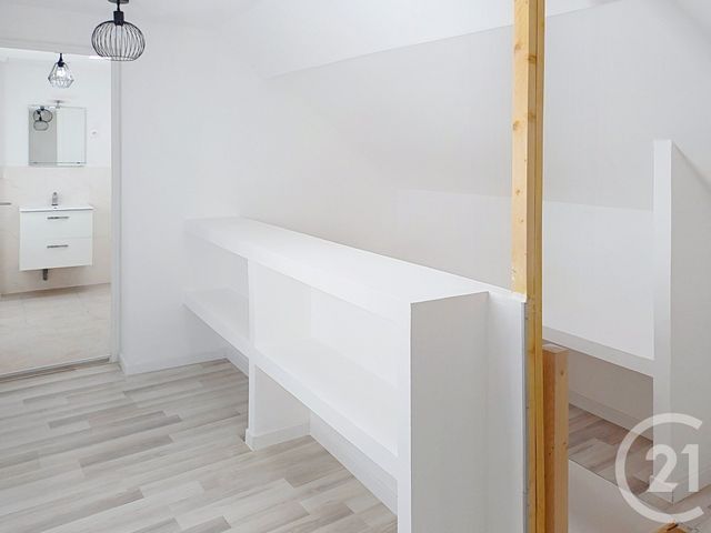 Appartement F3 &agrave; louer - 3 pi&egrave;ces - 86,51 m2 - Rouilly - 77 - ILE-DE-FRANCE