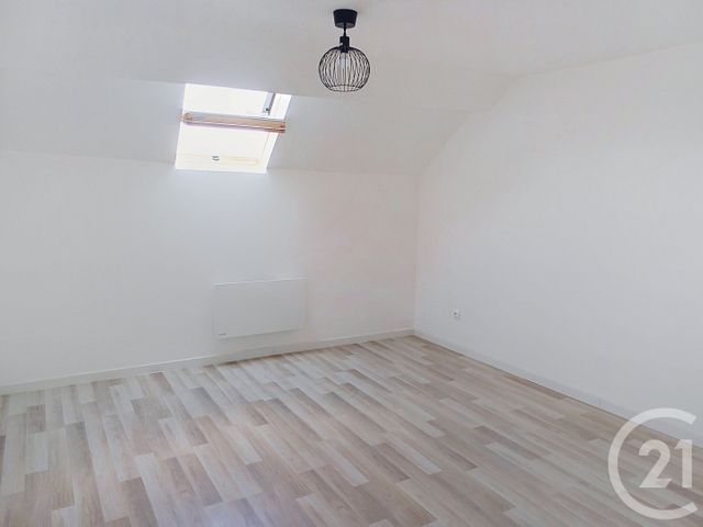 Appartement F3 &agrave; louer - 3 pi&egrave;ces - 86,51 m2 - Rouilly - 77 - ILE-DE-FRANCE