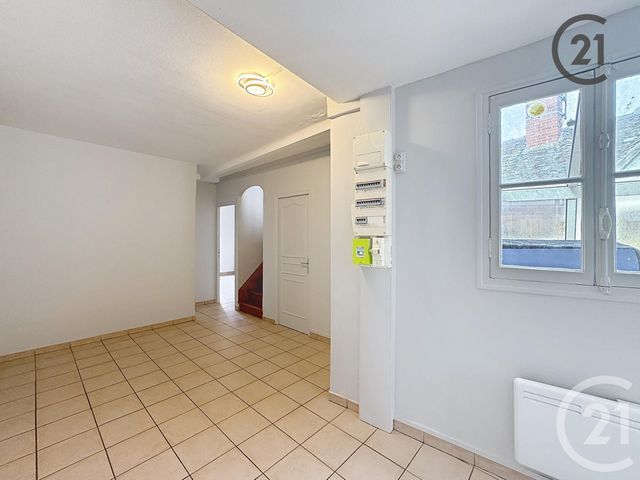 Appartement T4 à louer - 4 pièces - 71,14 m2 - Provins - 77 - ILE-DE-FRANCE