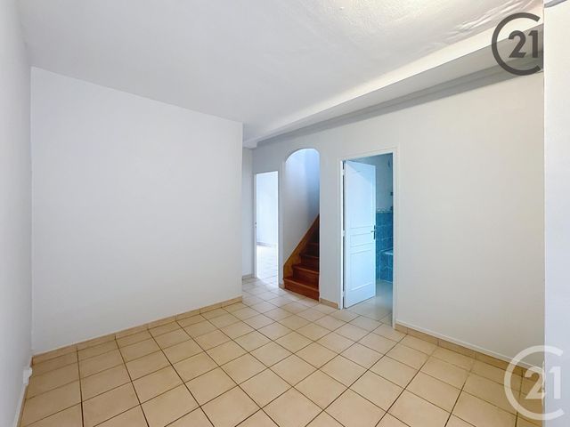 Appartement T4 à louer - 4 pièces - 71,14 m2 - Provins - 77 - ILE-DE-FRANCE