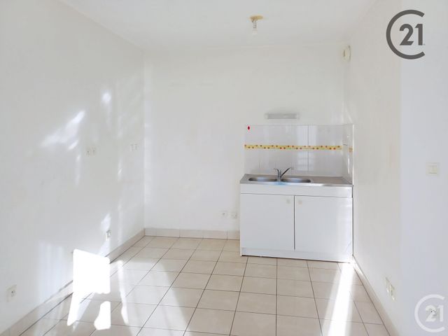 Appartement F2 à louer - 2 pièces - 40,48 m2 - Provins - 77 - ILE-DE-FRANCE