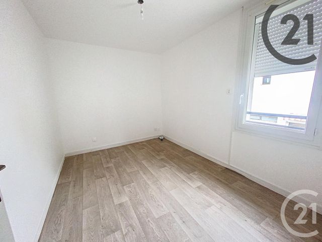 Appartement F5 à louer - 5 pièces - 89,68 m2 - Provins - 77 - ILE-DE-FRANCE