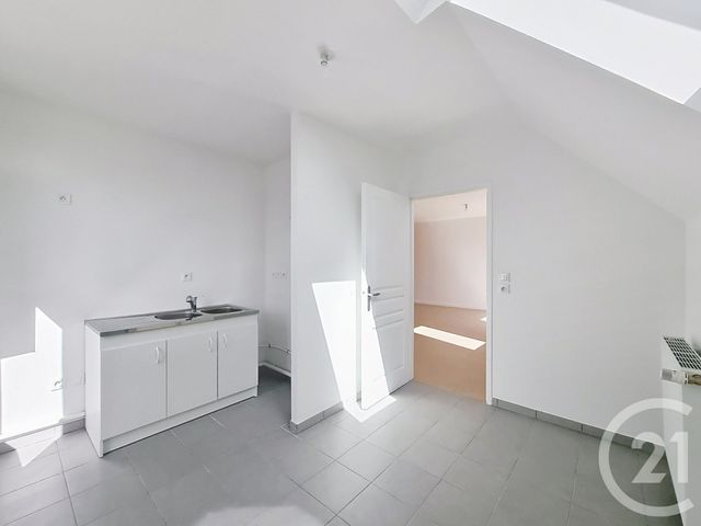 Appartement F3 bis &agrave; vendre - 4 pi&egrave;ces - 100,49 m2 - Nangis - 77 - ILE-DE-FRANCE