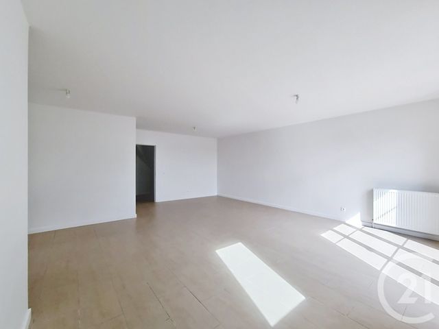 Appartement F3 bis &agrave; vendre - 4 pi&egrave;ces - 100,49 m2 - Nangis - 77 - ILE-DE-FRANCE