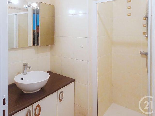 Appartement F3 &agrave; louer - 3 pi&egrave;ces - 46,89 m2 - Provins - 77 - ILE-DE-FRANCE