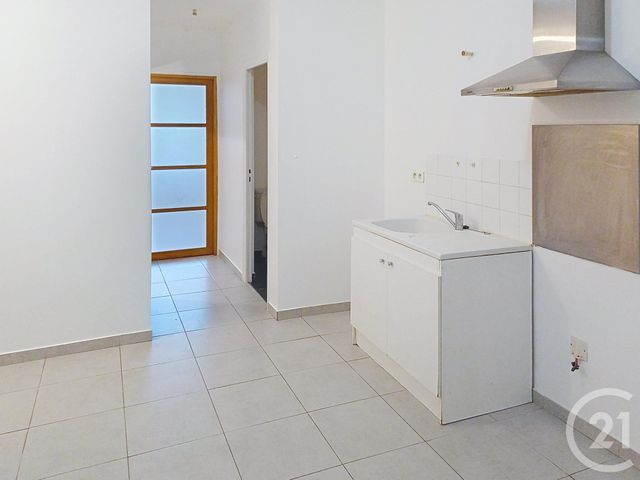Appartement F3 &agrave; louer - 3 pi&egrave;ces - 46,89 m2 - Provins - 77 - ILE-DE-FRANCE