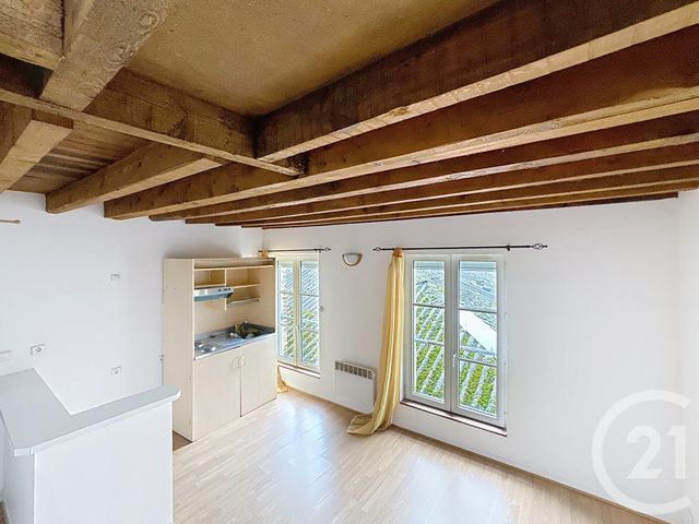 Appartement Studio &agrave; louer - 1 pi&egrave;ce - 25,40 m2 - Provins - 77 - ILE-DE-FRANCE