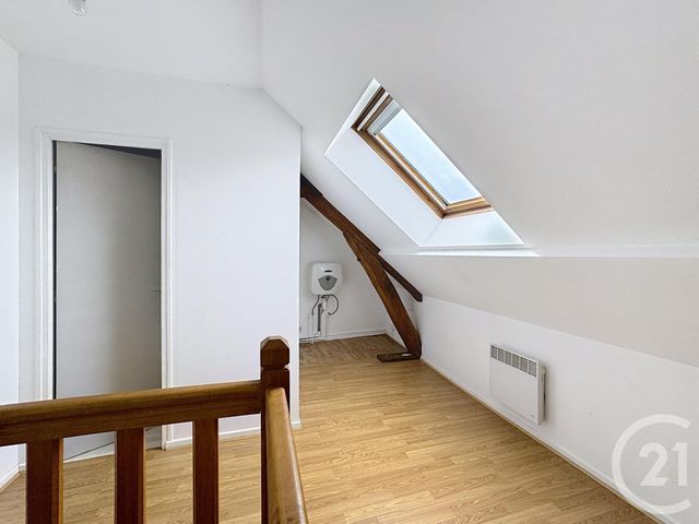 Appartement Studio &agrave; louer - 1 pi&egrave;ce - 25,40 m2 - Provins - 77 - ILE-DE-FRANCE