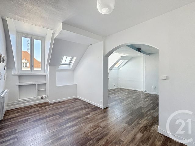 Appartement F4 &agrave; louer - 4 pi&egrave;ces - 78,60 m2 - Provins - 77 - ILE-DE-FRANCE